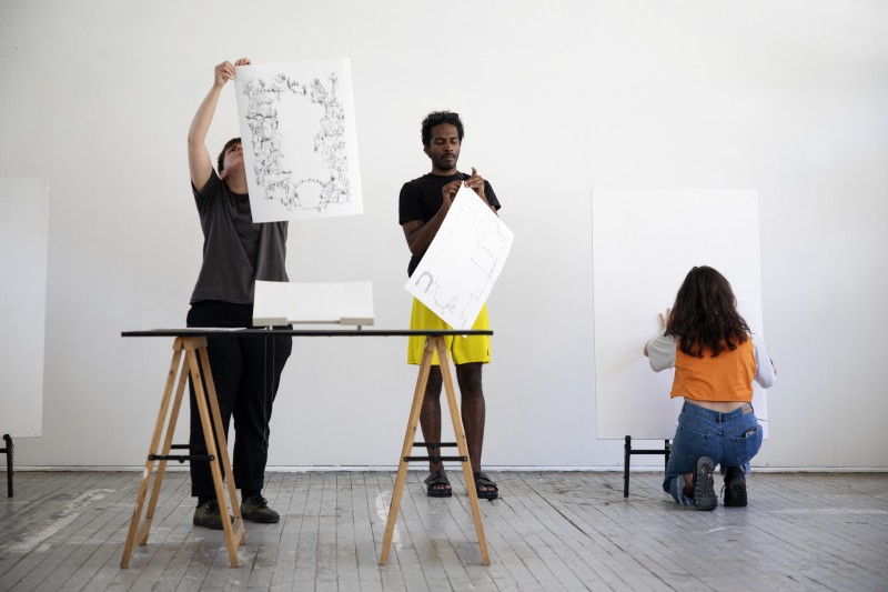 Accrochage, images reportages, photographie de Alicia Gardès, ©ÉSAL 2023