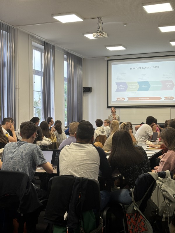 Conférence sur le dossier artistique, photo Elise Rougeron